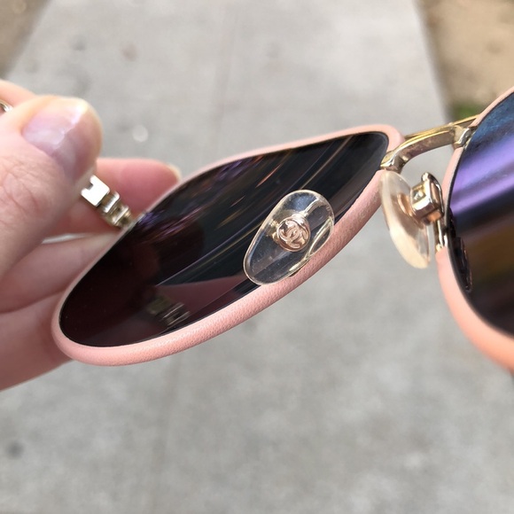 Chanel Pink Aviator leather trim CC logo & chain handles Sunglasses 4219-Q main image 7